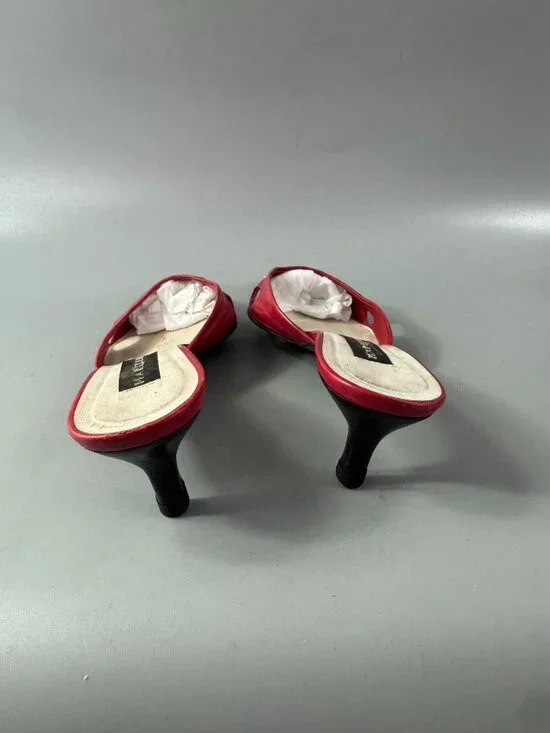 Marilena Red Leather Pointed-toe Kitty Heel Sandals, Size 37 - Picture 6 of 13